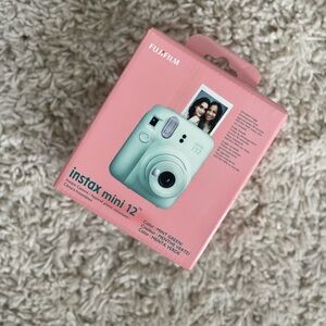 Fujifilm Instax Mini 12 - Mint Green New NIB